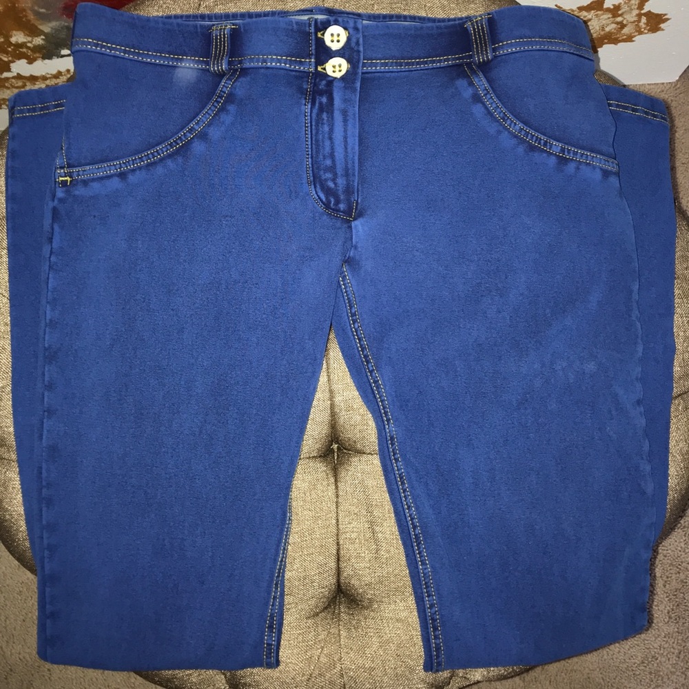 Freddy WR.UP Butt Lifting Pants Size 8 L Flawed